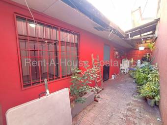 VENTA DE PROPIEDAD ESQUINERA CASALOCAL COMERCIAL. EN DESAMPARADOS.