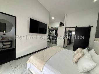 SE VENDE CASA EN LA UNIÓN CARTAGO. CASA MODERNA CON PATIO