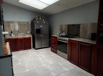 Hermosa casa en Venta ubicada en Mata de Plátano - San José  26-1417