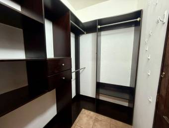 Venta de casa en Mercedes Norte, Heredia
