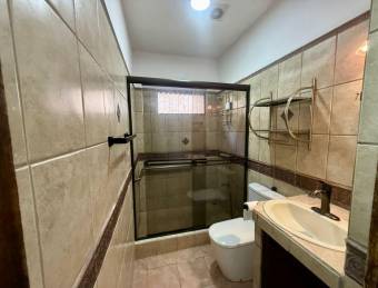 Venta de casa en Mercedes Norte, Heredia