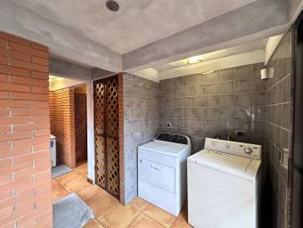 Quinta de Lujo en Venta en San Rafael de Heredia #26-442 MB