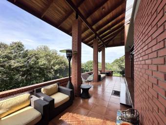 Quinta de Lujo en Venta en San Rafael de Heredia #26-442 MB