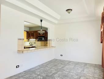 VENTA CASA E EN SAN PEDRO, SANTA BARBARA DE HEREDIA 1 PLANTA.