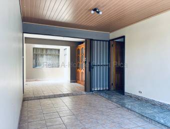 VENTA CASA E EN SAN PEDRO, SANTA BARBARA DE HEREDIA 1 PLANTA.