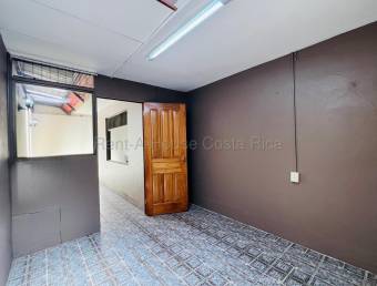 VENTA CASA E EN SAN PEDRO, SANTA BARBARA DE HEREDIA 1 PLANTA.