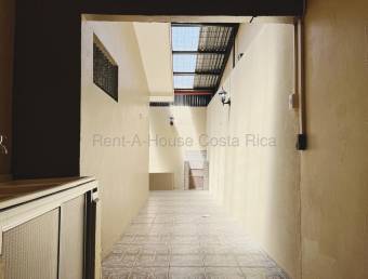 VENTA CASA E EN SAN PEDRO, SANTA BARBARA DE HEREDIA 1 PLANTA.