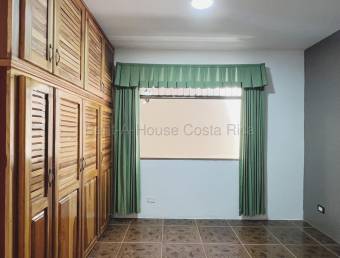 VENTA CASA E EN SAN PEDRO, SANTA BARBARA DE HEREDIA 1 PLANTA.