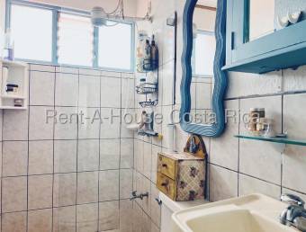 VENTA DE CASA ULLO DE HEREDIA EN RESIDENCIAL CON SEGURIDAD. VENTA DE CASA ULLO DE HEREDIA EN RESIDENCIAL CON SEGURIDAD.