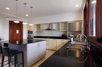 VENTA DE CASA EN CONDOMINIO MONTERAN SEGURIDAD Y EXCLUSIVIDAD.