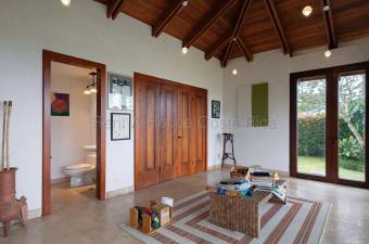 VENTA DE CASA EN CONDOMINIO MONTERAN SEGURIDAD Y EXCLUSIVIDAD.