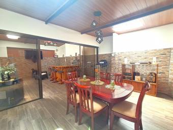 Venta de Casa en San Pablo de Heredia.