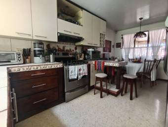 Venta de Casa en Rohrmoser, San José. 