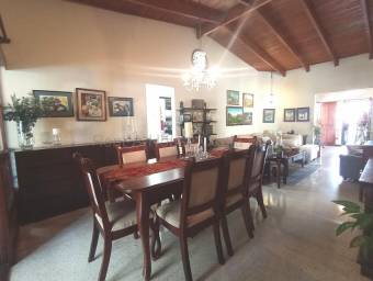 Venta de Casa en Rohrmoser, San José. 