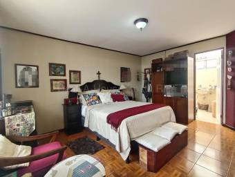 Venta de Casa en Rohrmoser, San José. 