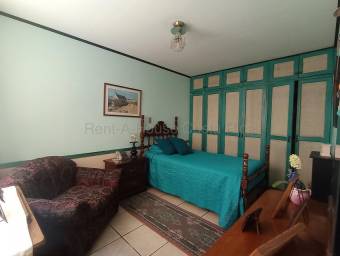Venta de Casa en Rohrmoser, San José. 