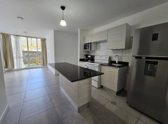 Alquiler de Apartamento en Condominio Monte Alto.