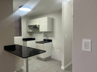 Alquiler de Apartamento en Condominio Monte Alto.