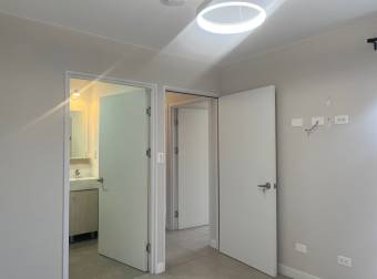 Alquiler de Apartamento en Condominio Monte Alto.