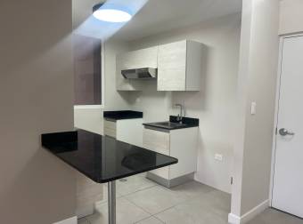 Alquiler de Apartamento en Condominio Monte Alto.