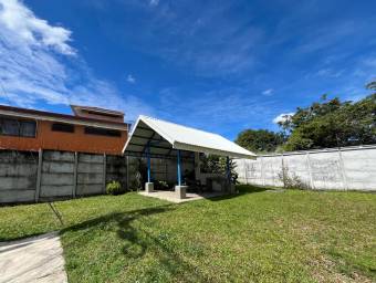 VENDO APARTAMENTO EN CONDOMINIO ALMENDARES SAN SEBASTIAN.