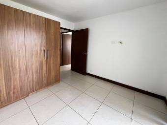 VENDO APARTAMENTO EN CONDOMINIO ALMENDARES SAN SEBASTIAN.