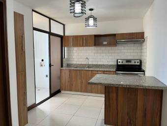 VENDO APARTAMENTO EN CONDOMINIO ALMENDARES SAN SEBASTIAN.