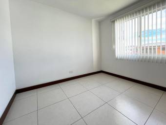 VENDO APARTAMENTO EN CONDOMINIO ALMENDARES SAN SEBASTIAN.