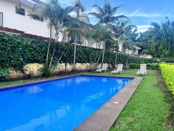 Casa en condominio con amenidades en Pozos, Santa Ana, ideal para vivir cómodamente #26-1795 GS