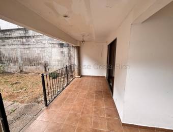 Venta casa 2 niveles 3 hab con patio y terraza, alta demanda #26-1780 GS