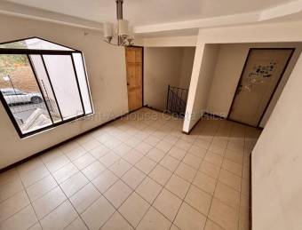 Venta casa 2 niveles 3 hab con patio y terraza, alta demanda #26-1780 GS