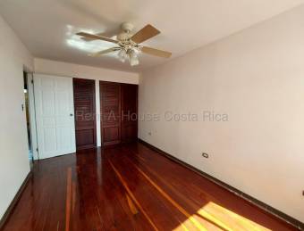 Alquiler casa 4 hab con patio, jacuzzi y oficina, amplia #26-1788 GS