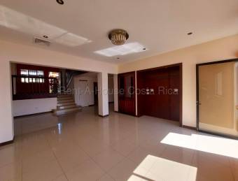 Alquiler casa 4 hab con patio, jacuzzi y oficina, amplia #26-1788 GS