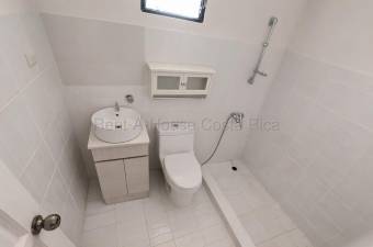 Alquiler casa 4 hab con patio, jacuzzi y oficina, amplia #26-1788 GS