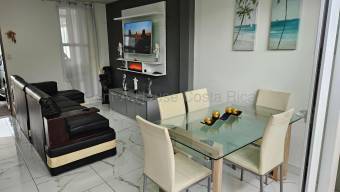 Venta de Hermosa de 3 Habitaciones en Heredia 26-1777