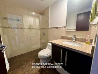 Escazú apartamento amueblado en alquiler $1.400 / Guachipelín