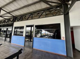 Se alquila local comercial u oficina en Plaza Rubí - La Aurora, Heredia #26-397