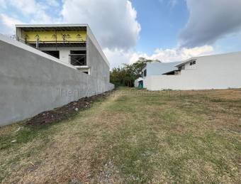 Se vende lote plano en Santa Ana Centro 26-1649