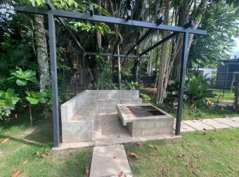 Venta ideal para Inversión en Parrita Puntarenas 26-798