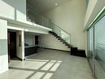 VENDO PENTHOUSE EN HEREDIA ULLOA.
