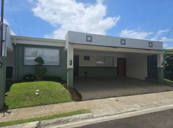 VENTA DE CASA COND. MALAGA SANTA BÁRBARA