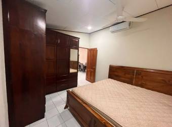 Venta de Casa en Jacó-Puntarenas.