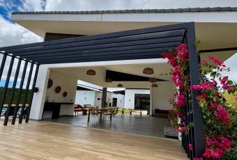 lote en condominio Hacienda Peraz