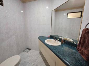 Venta de Apartamento en Curridabat, San José. RAH 25-393 PRECIO REBAJADO