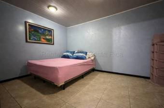 Venta de Casa en San Rafael Arriba de Desamparados. RAH 26-1803