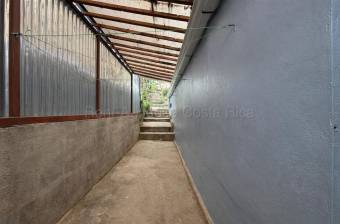 Venta de Casa en San Rafael Arriba de Desamparados. RAH 26-1803