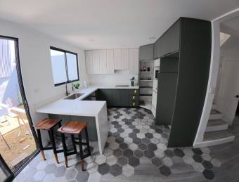 Venta de Casa en Moravia Centro-San Vicente.