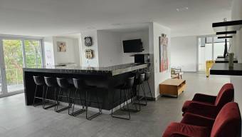 Venta de Casa en Ulloa-Heredia. RAH 26-1777