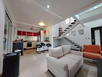 Venta de Hotel en Puntarenas-Cóbano. 