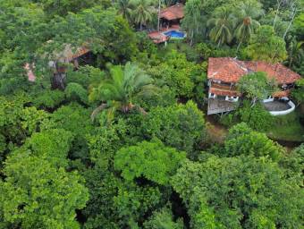 Venta de Hotel en Puntarenas-Cóbano. 